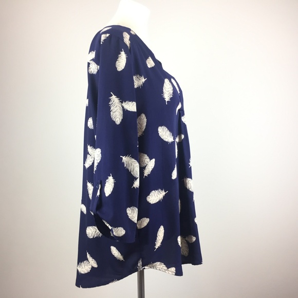 Pixley Stitch fix Ivy Feather print blouse popover - Picture 2 of 6